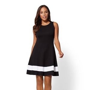 Colorblock Fit and Flare Cotton Dress/ navy blue